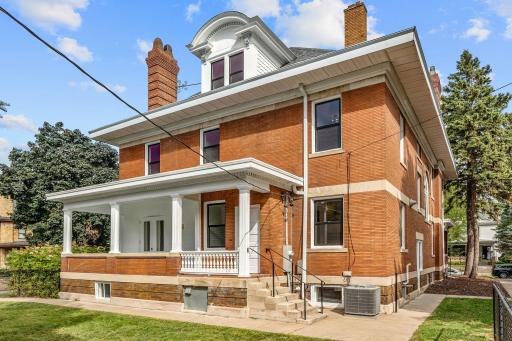794 Lincoln Avenue, Saint Paul, MN 55105