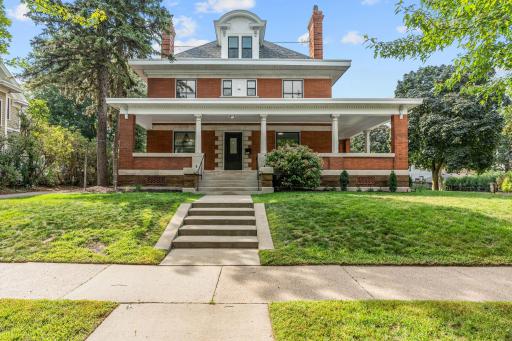 794 Lincoln Avenue, Saint Paul, MN 55105