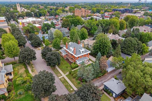 794 Lincoln Avenue, Saint Paul, MN 55105
