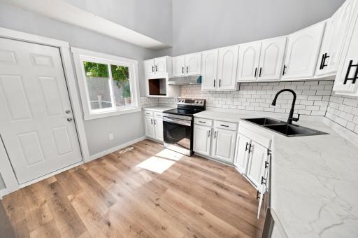 6009 25th Ave NW, Rochester, MN 55901