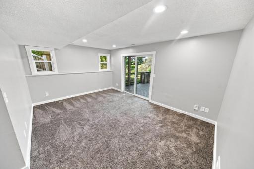 6009 25th Ave NW, Rochester, MN 55901