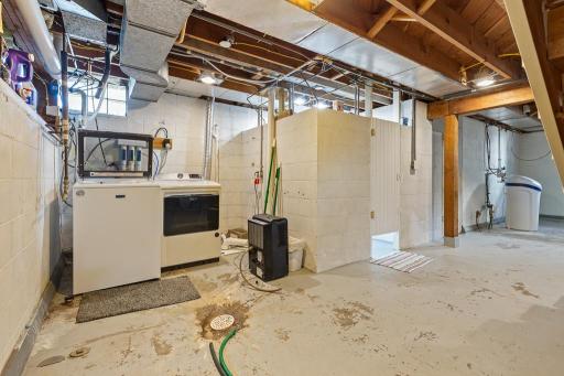 404 Walnut Street, Marshall, MN 56258