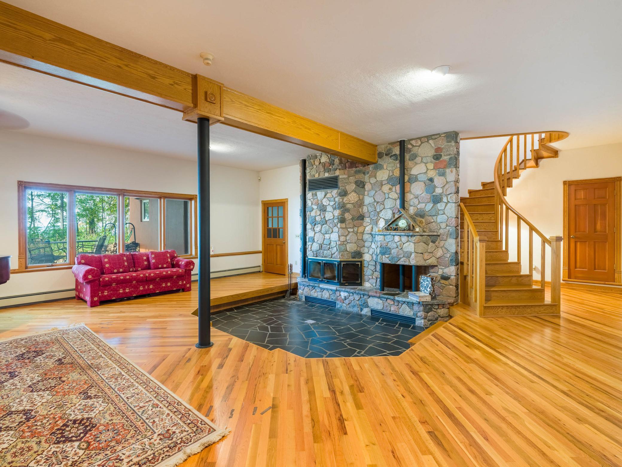 LL Family room with sunken sitting area