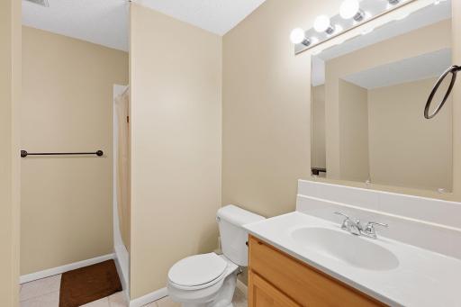 5901 Cardinal Ridge Trail SE, Prior Lake, MN 55372