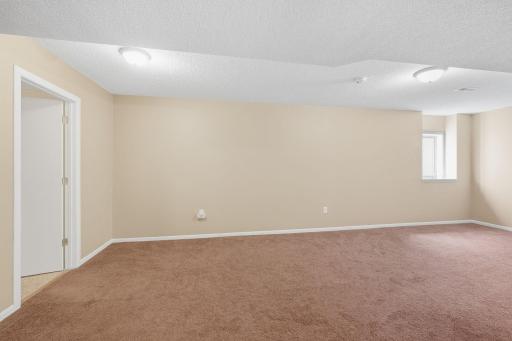 5901 Cardinal Ridge Trail SE, Prior Lake, MN 55372
