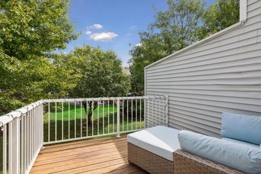 10626 Pond Curve, Woodbury, MN 55129