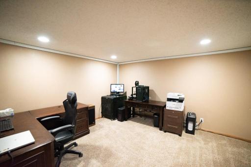 1807 25 1/2 Avenue S, Fargo, ND 58103