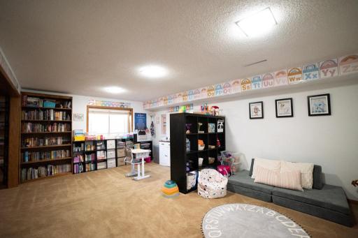 1807 25 1/2 Avenue S, Fargo, ND 58103