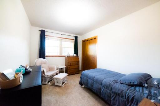 1807 25 1/2 Avenue S, Fargo, ND 58103