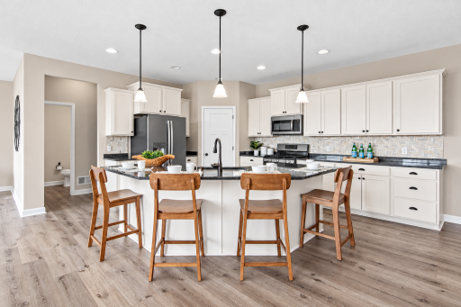 9189 Plymouth Road, Woodbury, MN 55129