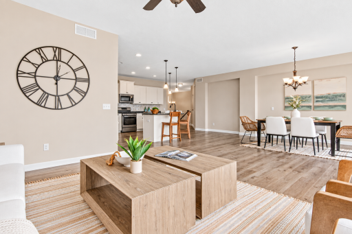 9189 Plymouth Road, Woodbury, MN 55129