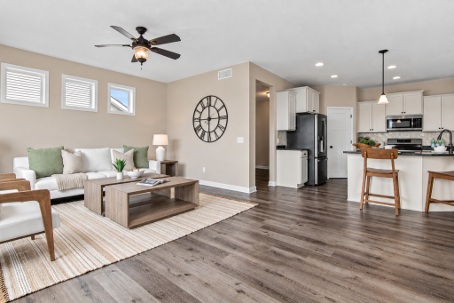 9189 Plymouth Road, Woodbury, MN 55129