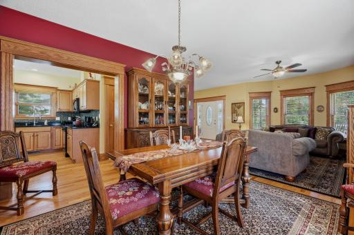 1402 4th Street N, Stillwater, MN 55082