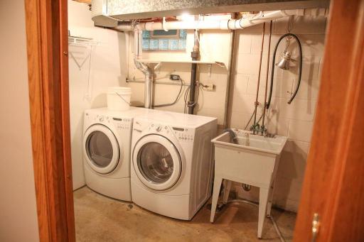 Laundry room- Basement- Pocket door