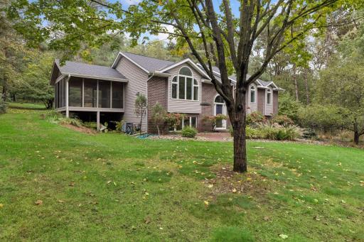 98 Quality Avenue N, Lakeland, MN 55043