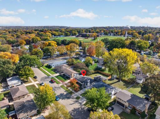 1822 35th Street NW, Rochester, MN 55901