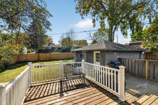 1822 35th Street NW, Rochester, MN 55901