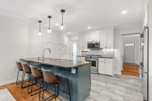 5541 Vincent Avenue S, Minneapolis, MN 55410