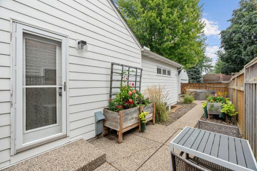 5541 Vincent Avenue S, Minneapolis, MN 55410