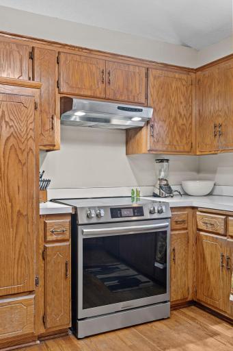 19-web-or-mls-17161 S Shore Ln-19.jpg