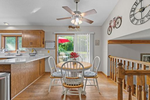 24-web-or-mls-17161 S Shore Ln-24.jpg