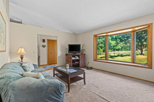 15-web-or-mls-17161 S Shore Ln-15.jpg