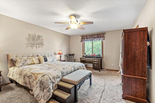 42-web-or-mls-17161 S Shore Ln-42.jpg