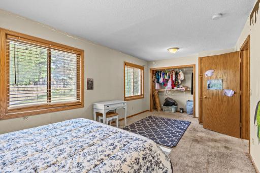 26-web-or-mls-17161 S Shore Ln-26.jpg