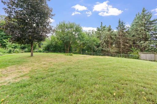 5-web-or-mls-17161 S Shore Ln-5.jpg