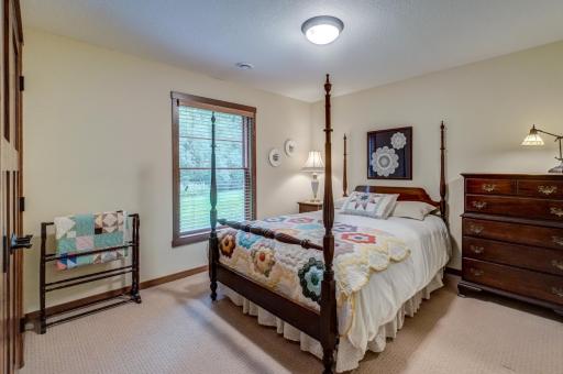 4453 Fable Hill Parkway N, Hugo, MN 55038