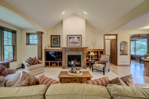 4453 Fable Hill Parkway N, Hugo, MN 55038