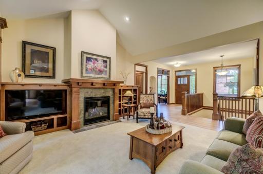 4453 Fable Hill Parkway N, Hugo, MN 55038