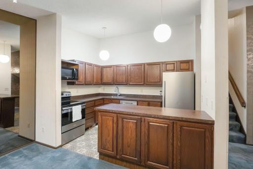 13430 Pepperwood Circle, Minnetonka, MN 55305