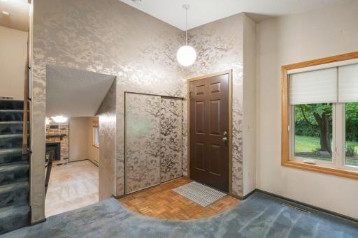 13430 Pepperwood Circle, Minnetonka, MN 55305