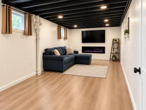 1028 Kingman Avenue, Red Wing, MN 55066