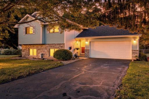 Photo for 9441 Hames Avenue S, Cottage Grove, MN 55016 - listing #7141766 9441 Hames Avenue S, Cottage Grove, MN 55016