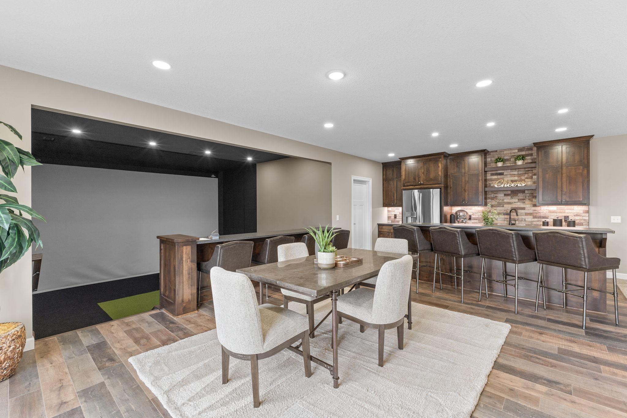 Large Dining/Game Table