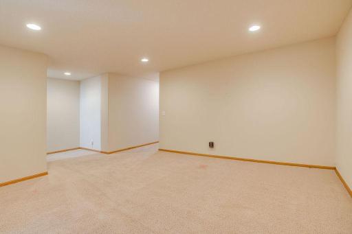 4793 HARVEST Drive S, Fargo, ND 58104