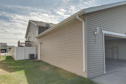 4793 HARVEST Drive S, Fargo, ND 58104