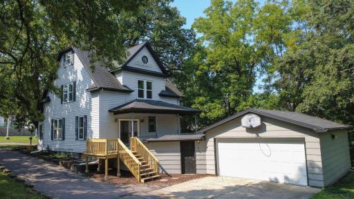 109 W Bridge Street, Redwood Falls, MN 56283