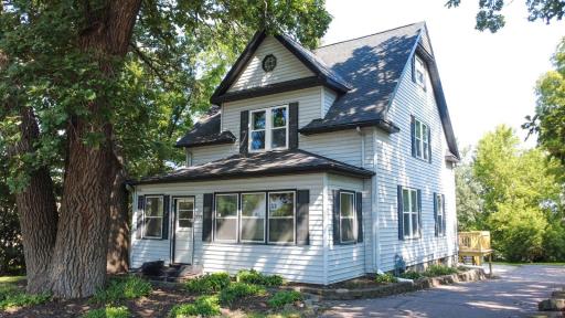 109 W Bridge Street, Redwood Falls, MN 56283