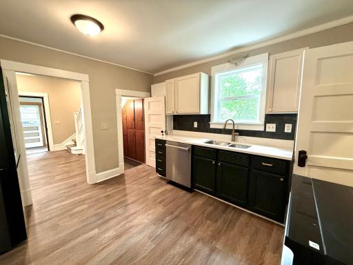 109 W Bridge Street, Redwood Falls, MN 56283