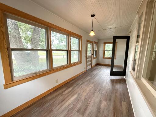 109 W Bridge Street, Redwood Falls, MN 56283