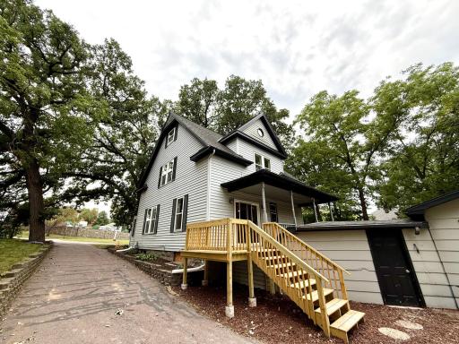 109 W Bridge Street, Redwood Falls, MN 56283