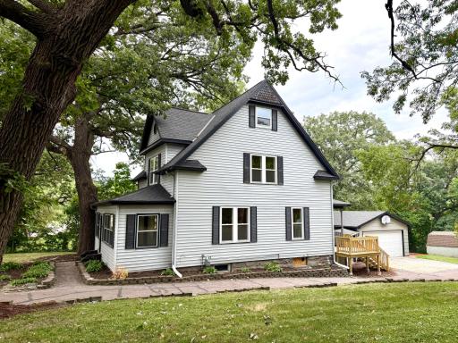 109 W Bridge Street, Redwood Falls, MN 56283