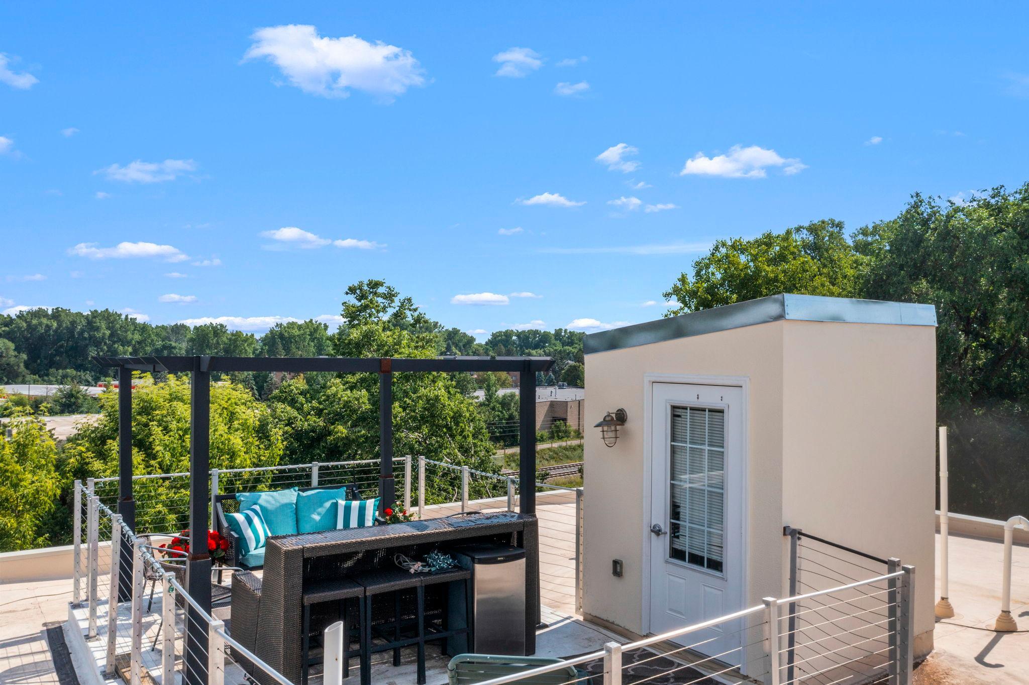 Rooftop deck for only this unit