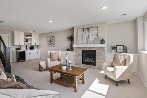 21-print-7635-ochoa-ave-ne.jpg