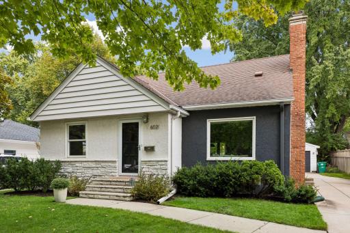 6021 Wooddale Avenue - Spacecrafting - 0002.jpg
