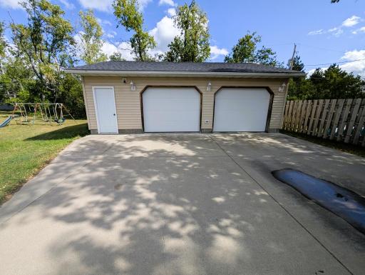 216 Stoner Avenue SE, Bemidji, MN 56601