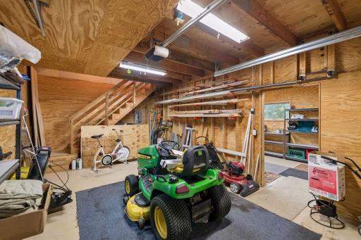 6600 Woodedge Road - Spacecrafting - 0071.jpg